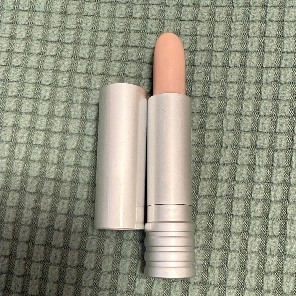 Elegant Cream Sugar Shine Lipstick